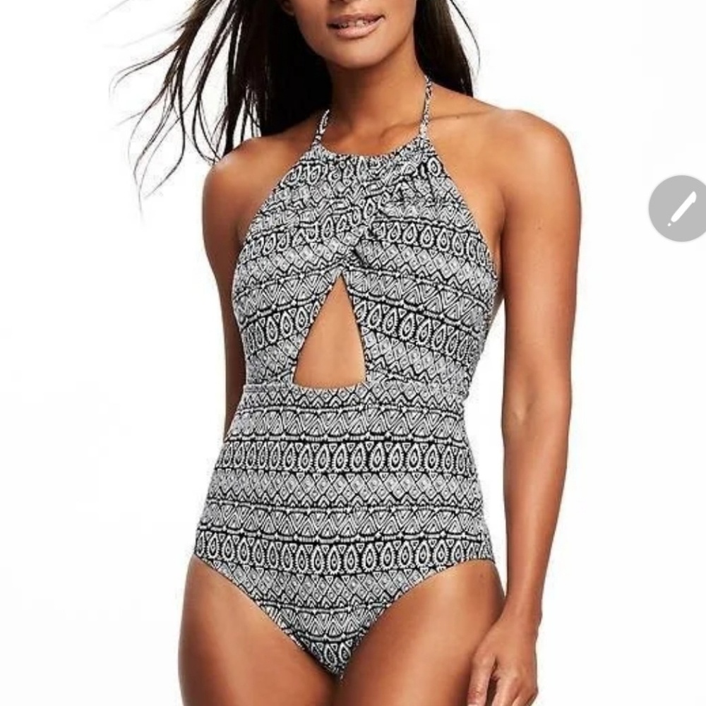 Old navy one piece Swimsuit